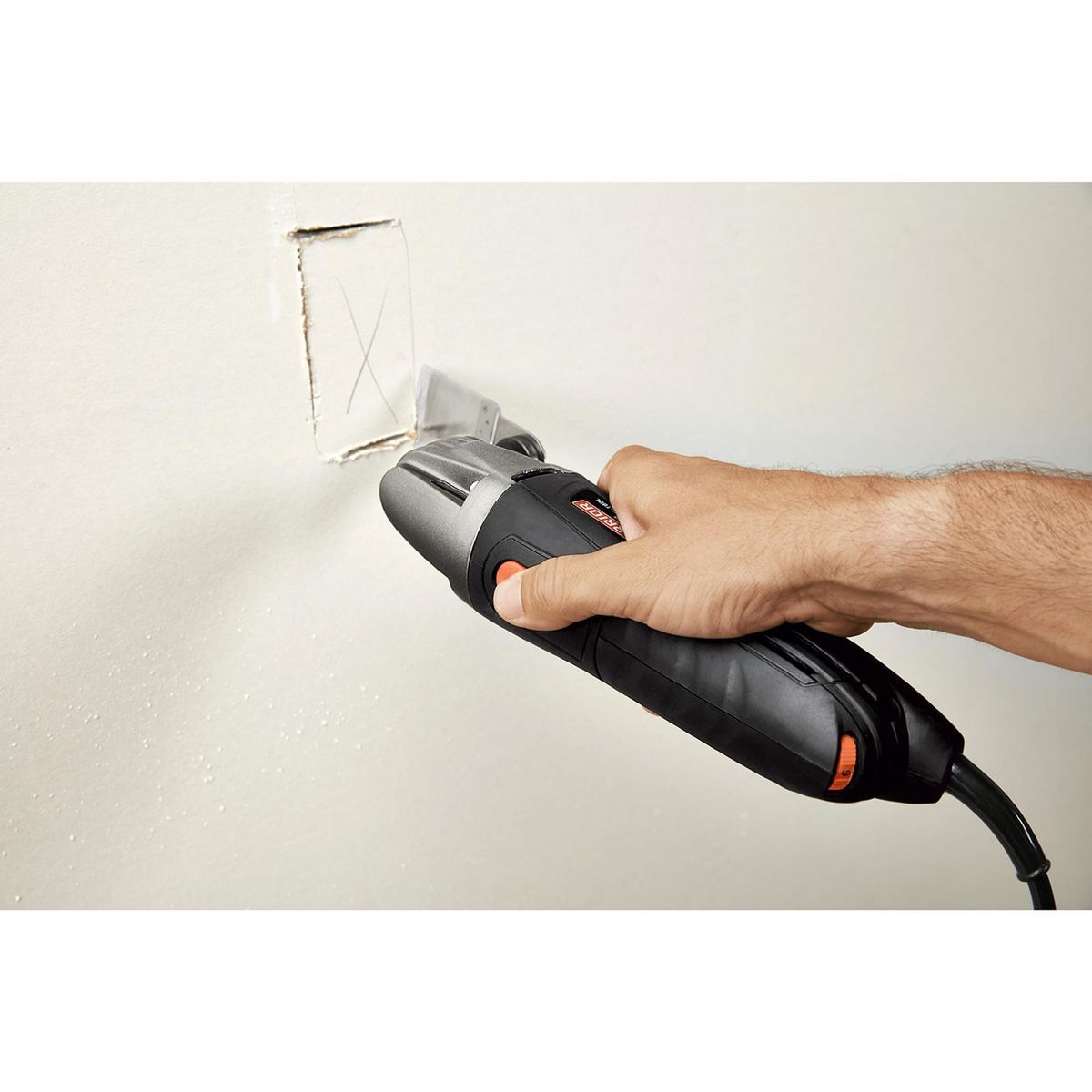 Variable-Speed Oscillating Multi-Tool H591