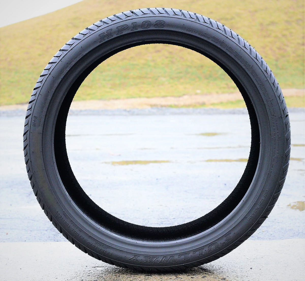 235/45ZR18 98W XL Passenger Tire M6960